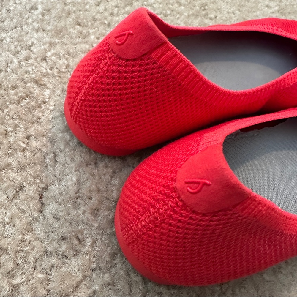 Allbirds Women's Red Flats - Picture 10 of 10